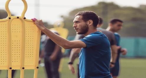 مصدر ليلا كورة: هشام محمد يدرس الرحيل عن المقاصة.. ويفاضل بين عدة أندية